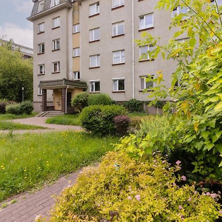 Spacious & Quiet 1 Bedroom Apartment In Pruszkow By Noclegi Renters Екстер'єр фото