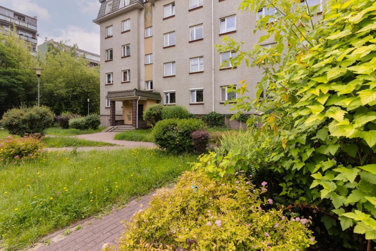 Spacious & Quiet 1 Bedroom Apartment In Pruszkow By Noclegi Renters Екстер'єр фото