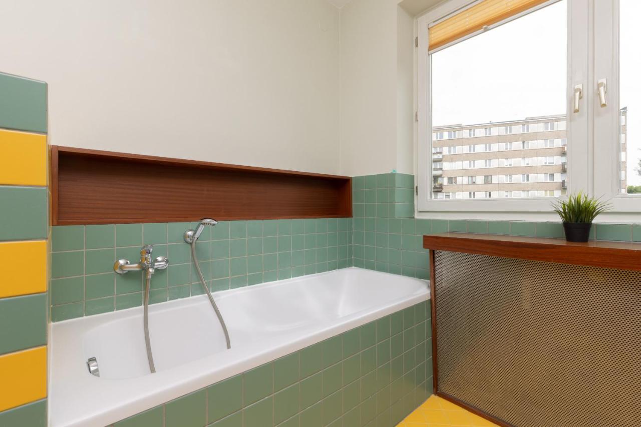 Spacious & Quiet 1 Bedroom Apartment In Pruszkow By Noclegi Renters Екстер'єр фото